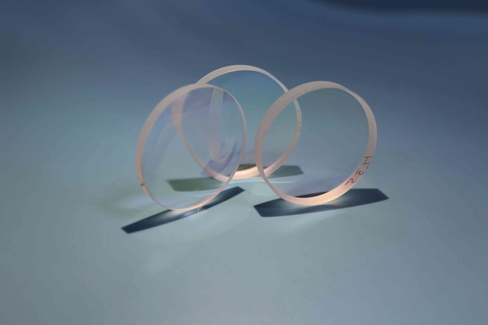 %title插图%num 安装激光切割机镜片时应该注意哪些