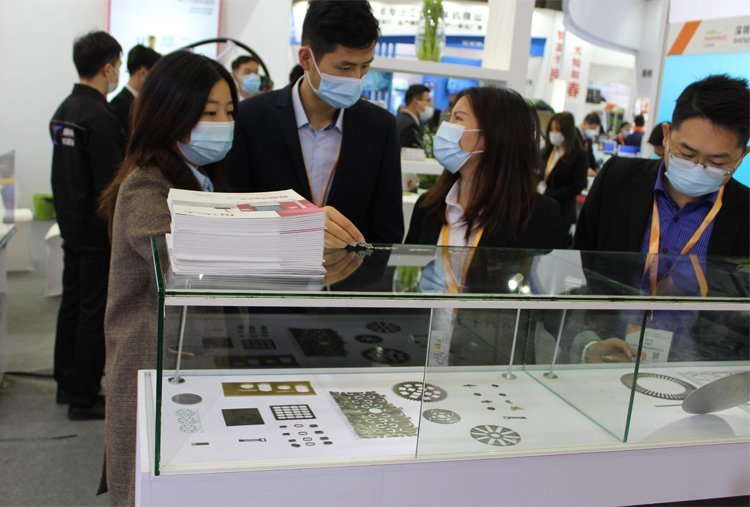 聚焦激光行业 面向精密切割｜飞越激光高调亮相2021上海慕尼黑光博会